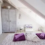 Gugilly Old Town Haven Apartman *