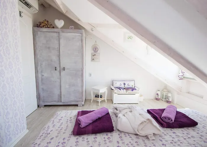 Gugilly Old Town Haven Apartamento *